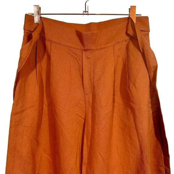 Amour Vert Frankie Cropped Wide Leg Cotton Linen Pants in Terracotta - Picture 4 of 12